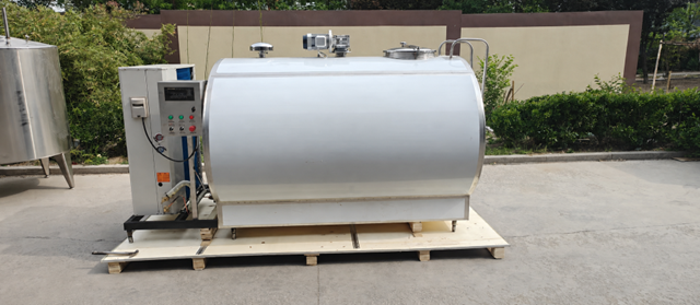 1000L bulk milk cooling tank